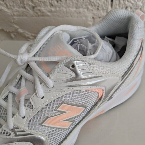 NEW BALANCE MEN'S NEW NEVER WORN SIZE 10.5 PINK/WHITE - Picture 7 of 10